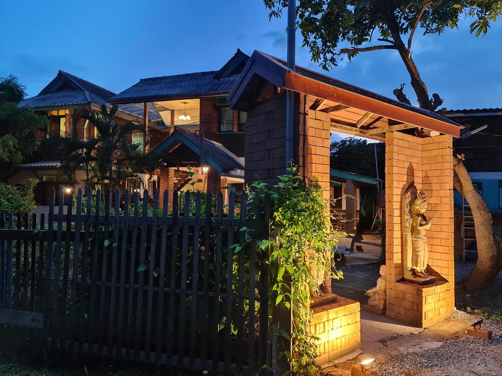 Tepbunthomhouse Ayutthaya公寓 外观 照片