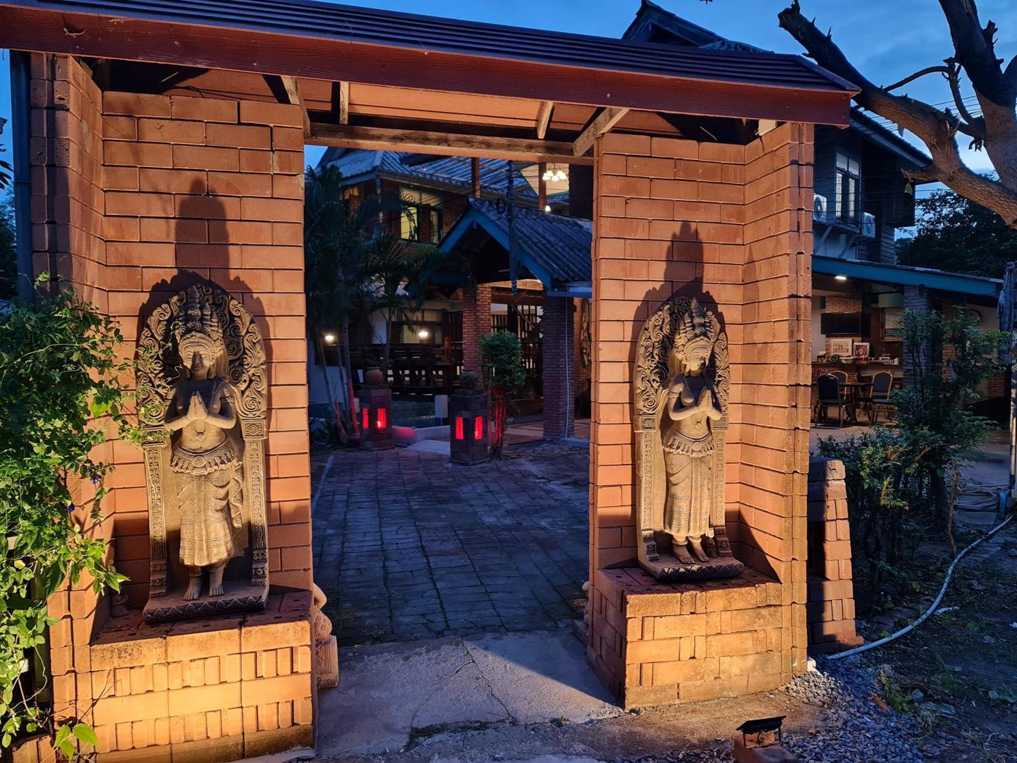 Tepbunthomhouse Ayutthaya公寓 外观 照片