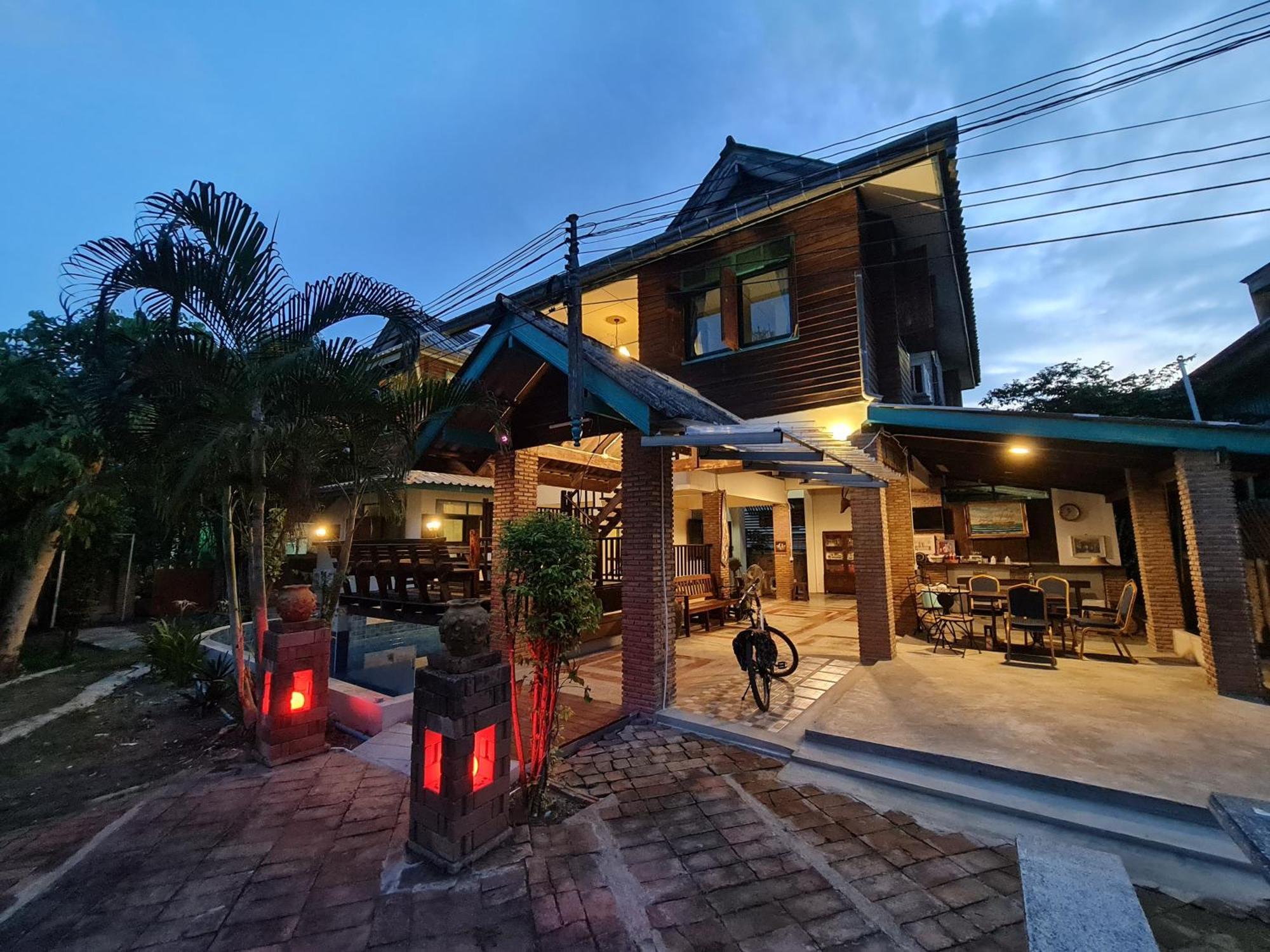 Tepbunthomhouse Ayutthaya公寓 外观 照片