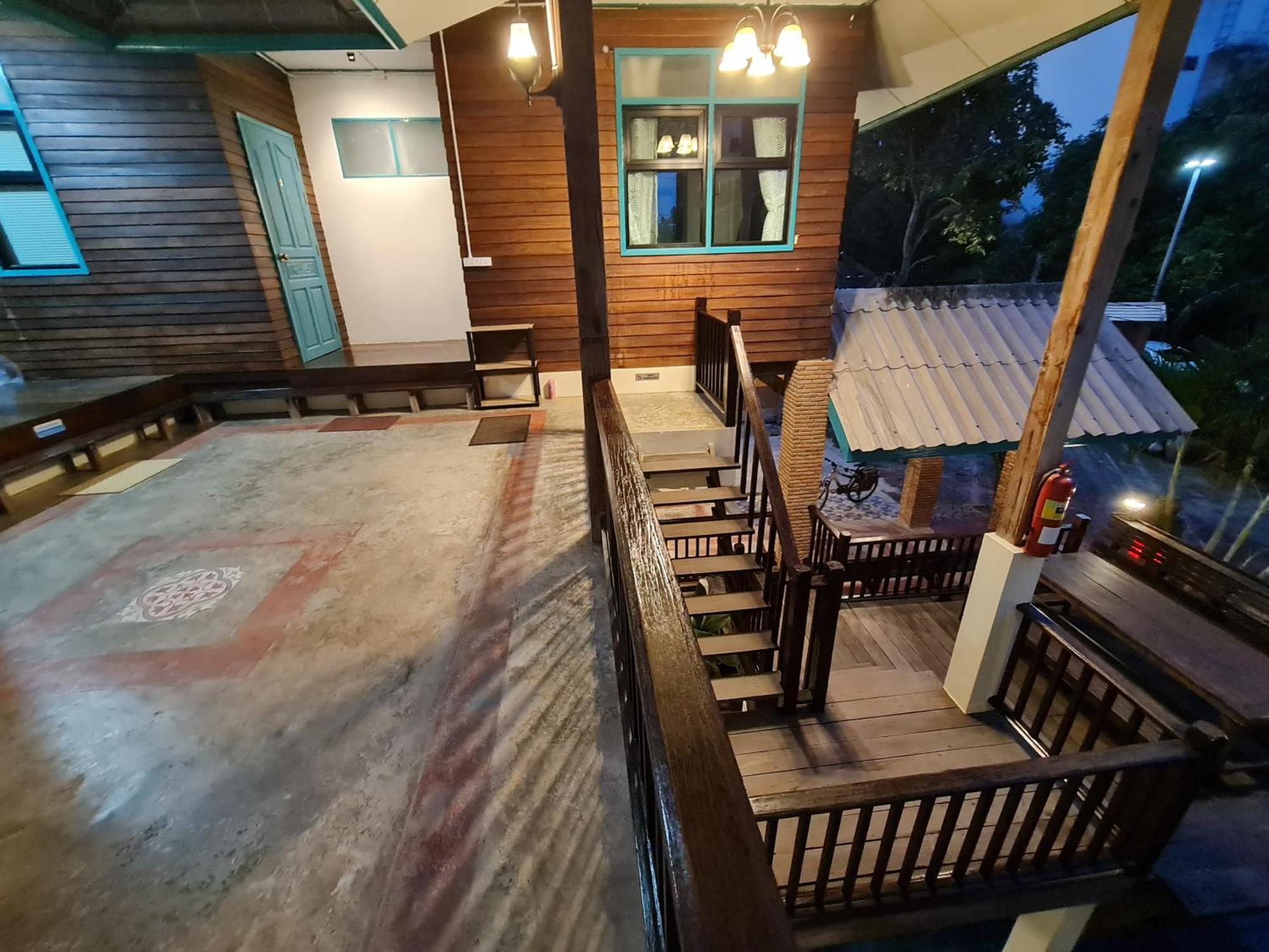 Tepbunthomhouse Ayutthaya公寓 外观 照片